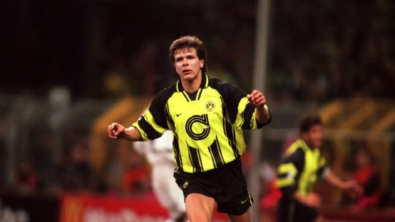 18 Andreas Möller