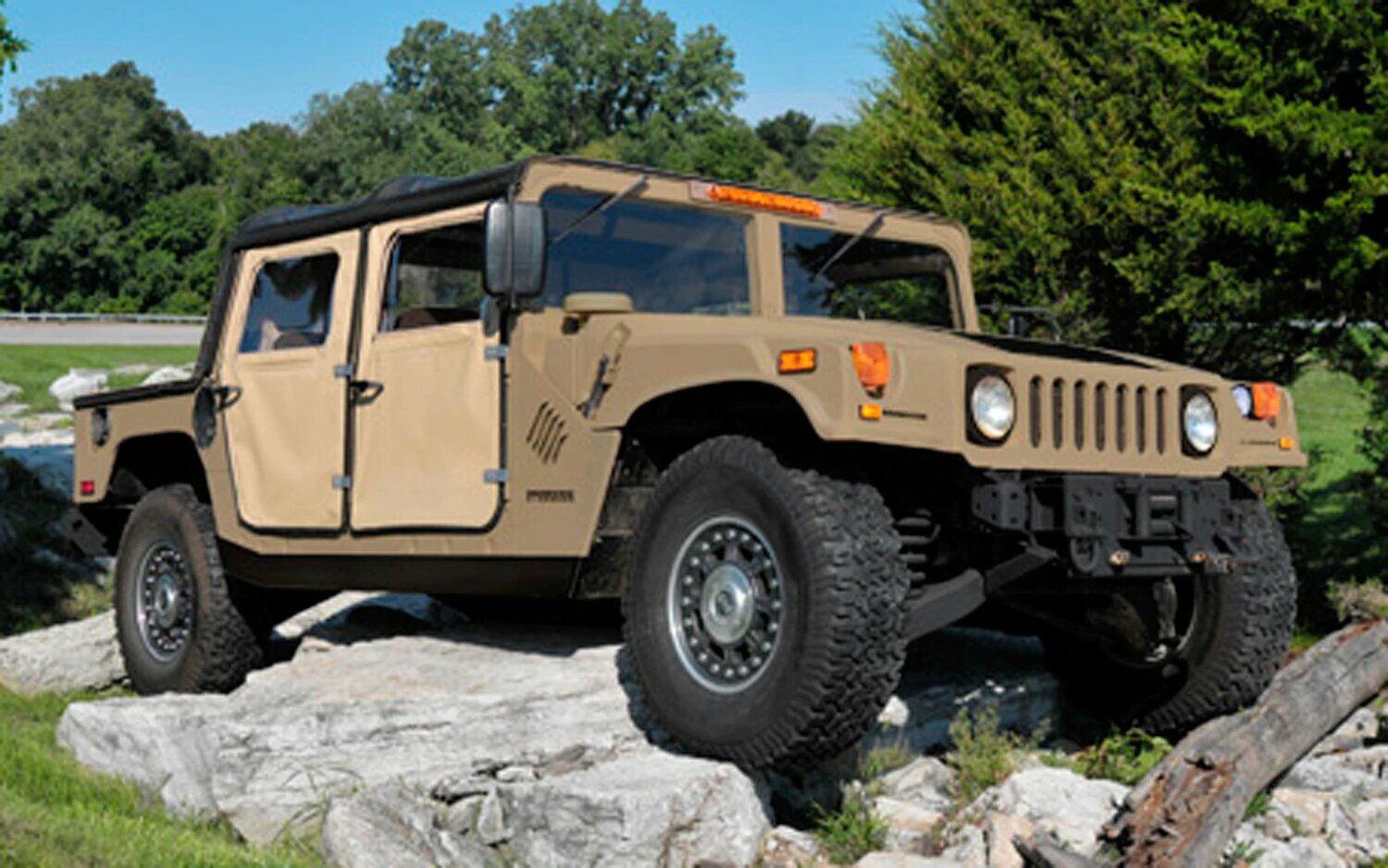 AM General Humvee C Series front view test