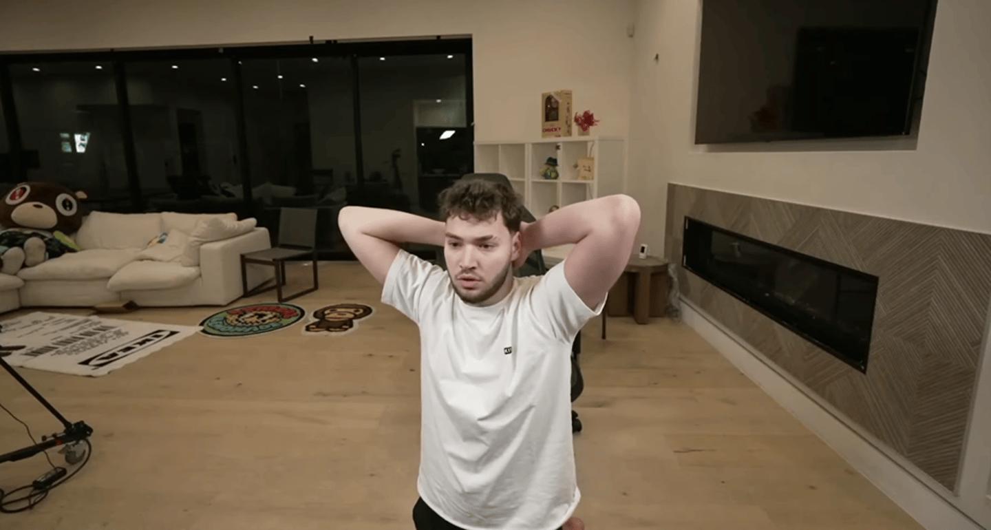 Who Is Amouranth Boyfriend Aaron? Relationship Timeline