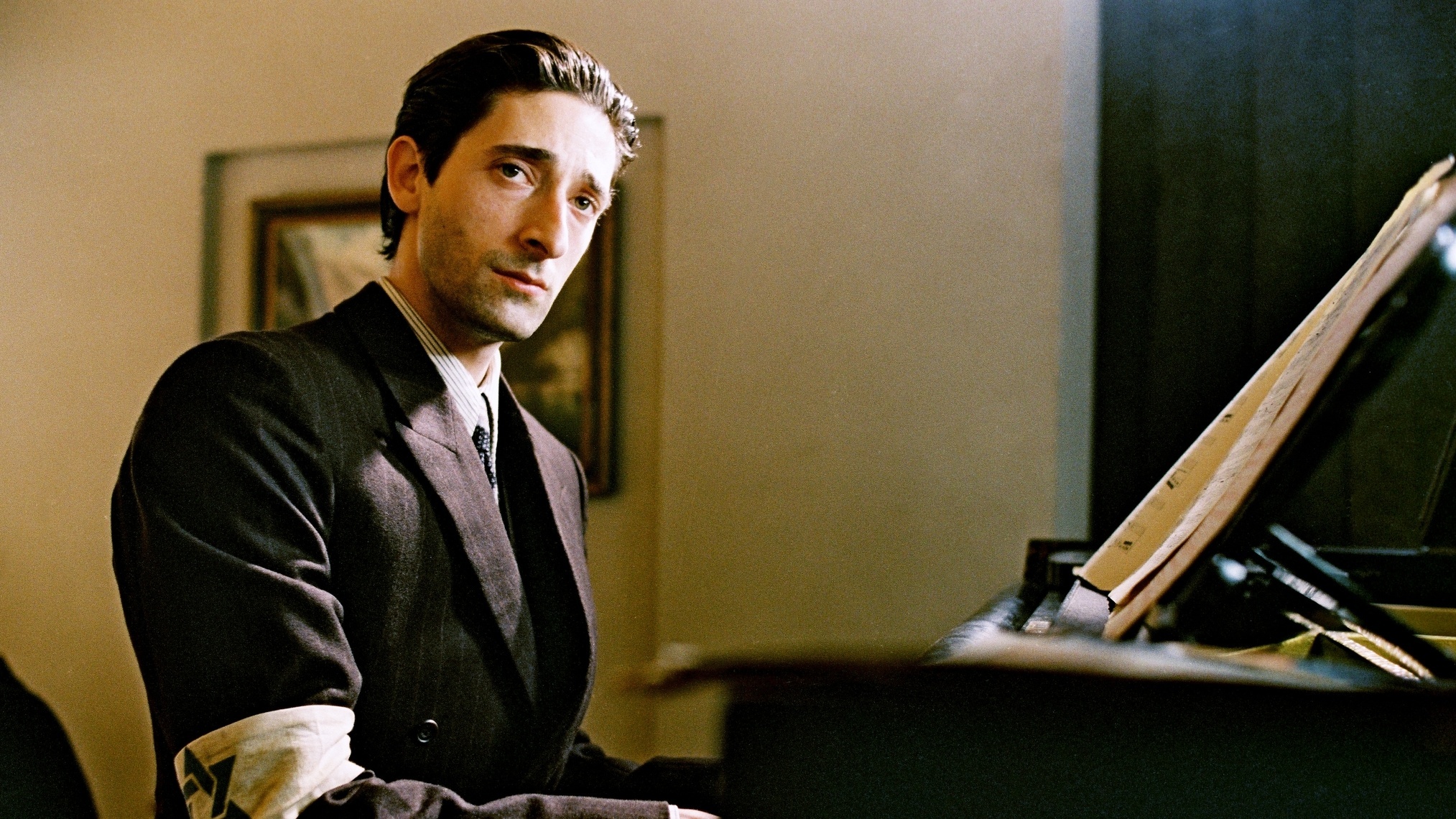 Adrien Brody The Pianist 2002 cropped processed by imagy