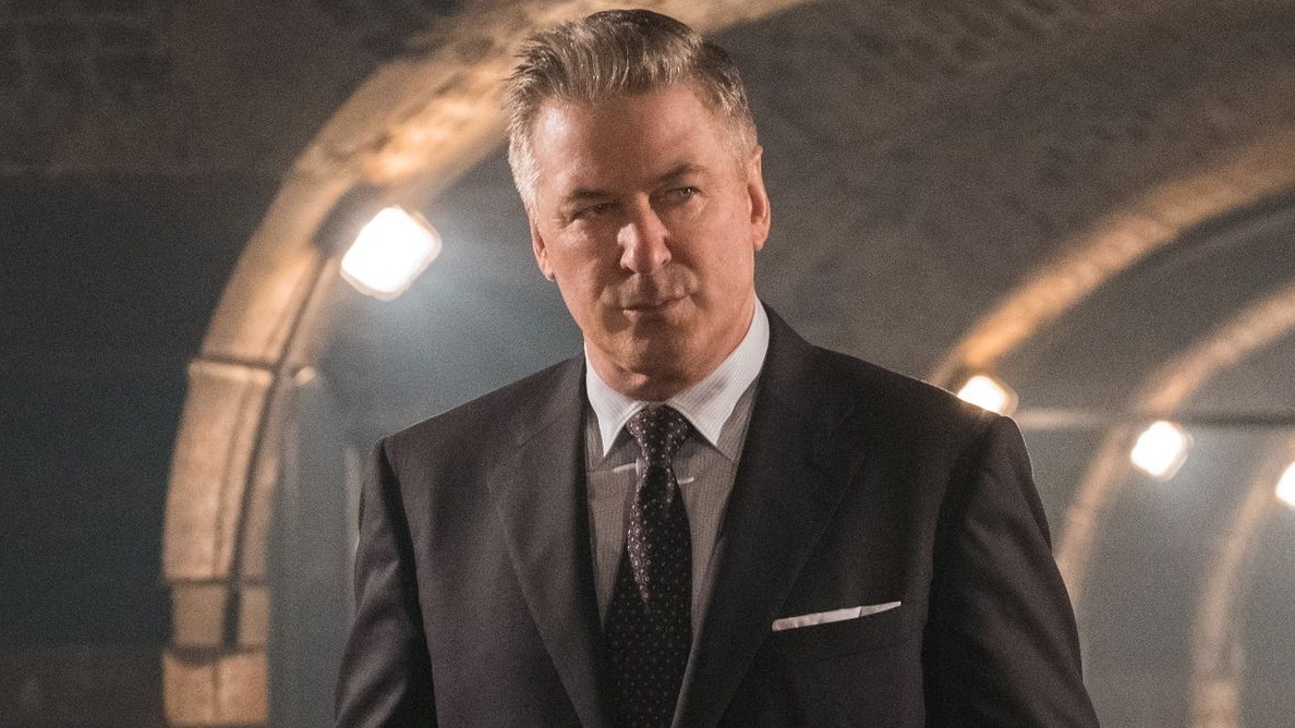 Alec Baldwin Mission Impossible Rogue Nation cropped processed by imagy