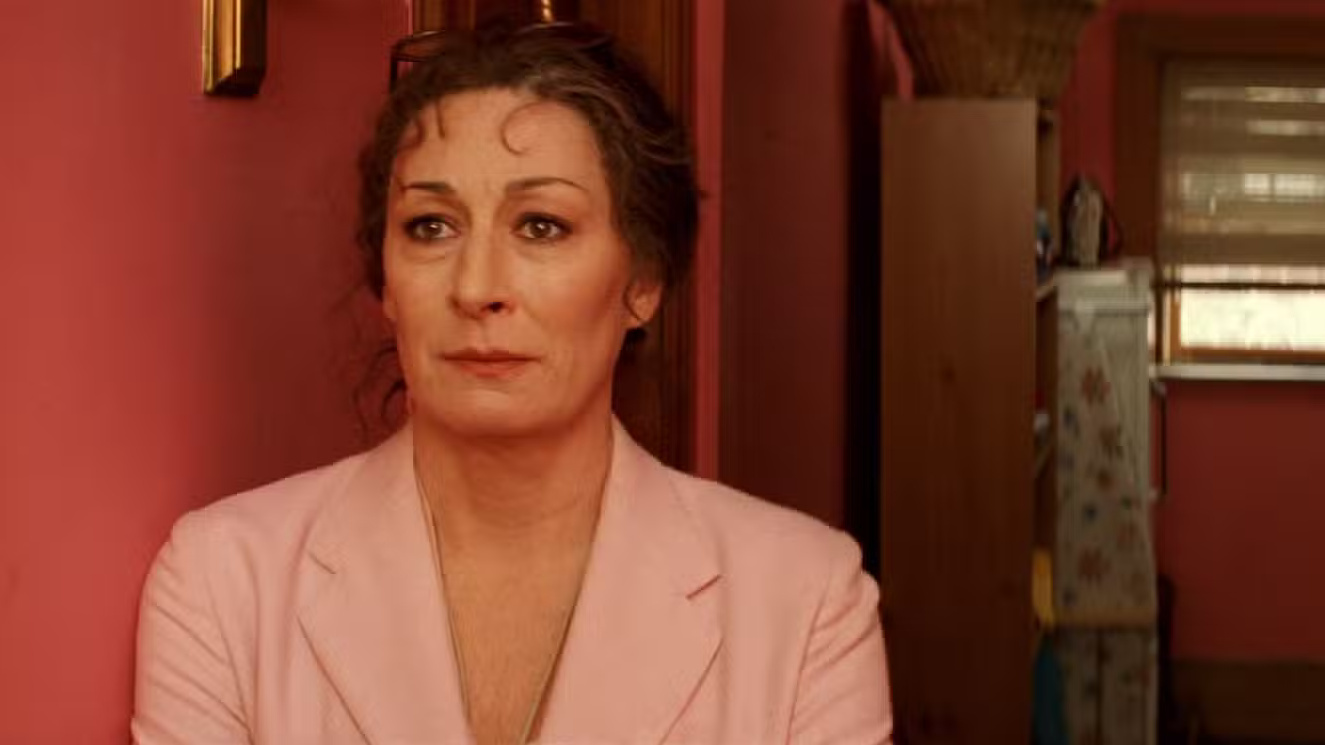 Anjelica Huston The Royal Tenenbaums 2001