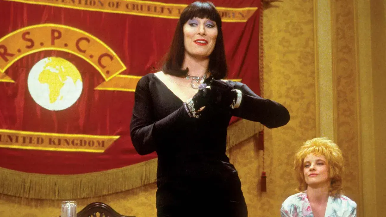 Anjelica Huston The Witches 1990
