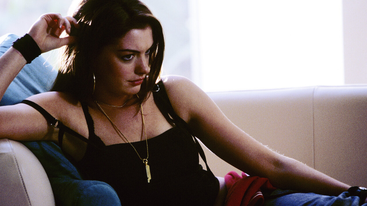 Anne Hathaway in Havoc cropped processed by imagy