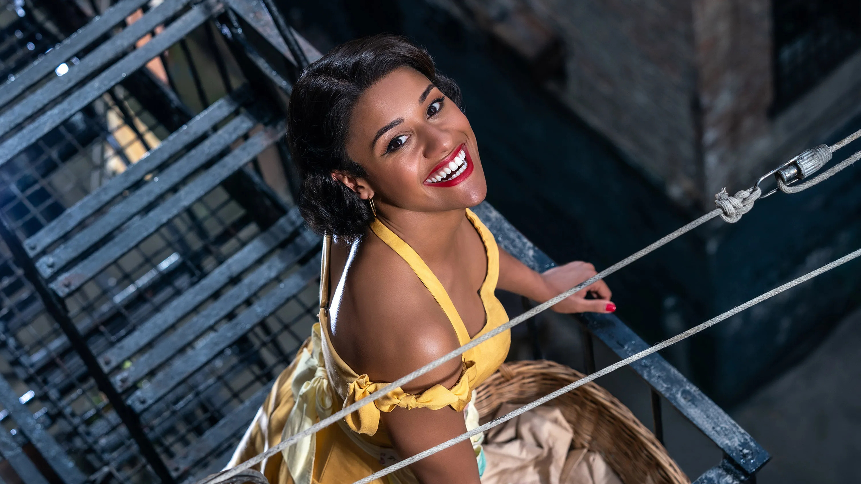 Ariana De Bose West Side Story 2021 cropped processed by imagy