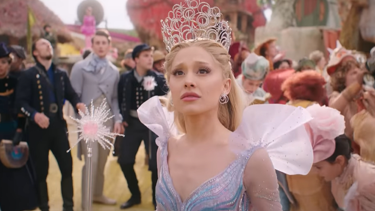 Ariana Grande On Hateful Comments Wicked Premiere