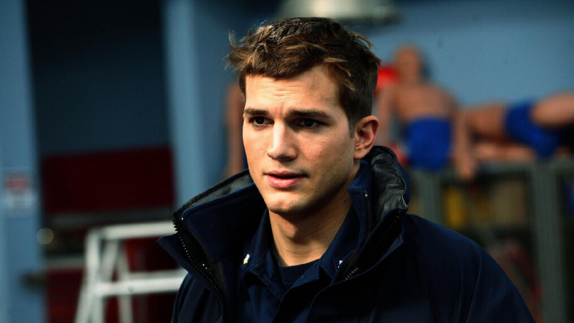 Ashton Kutcher 01 Bueana Vista