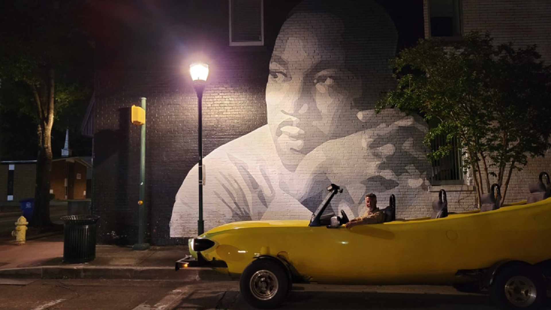Big Banana Car IG
