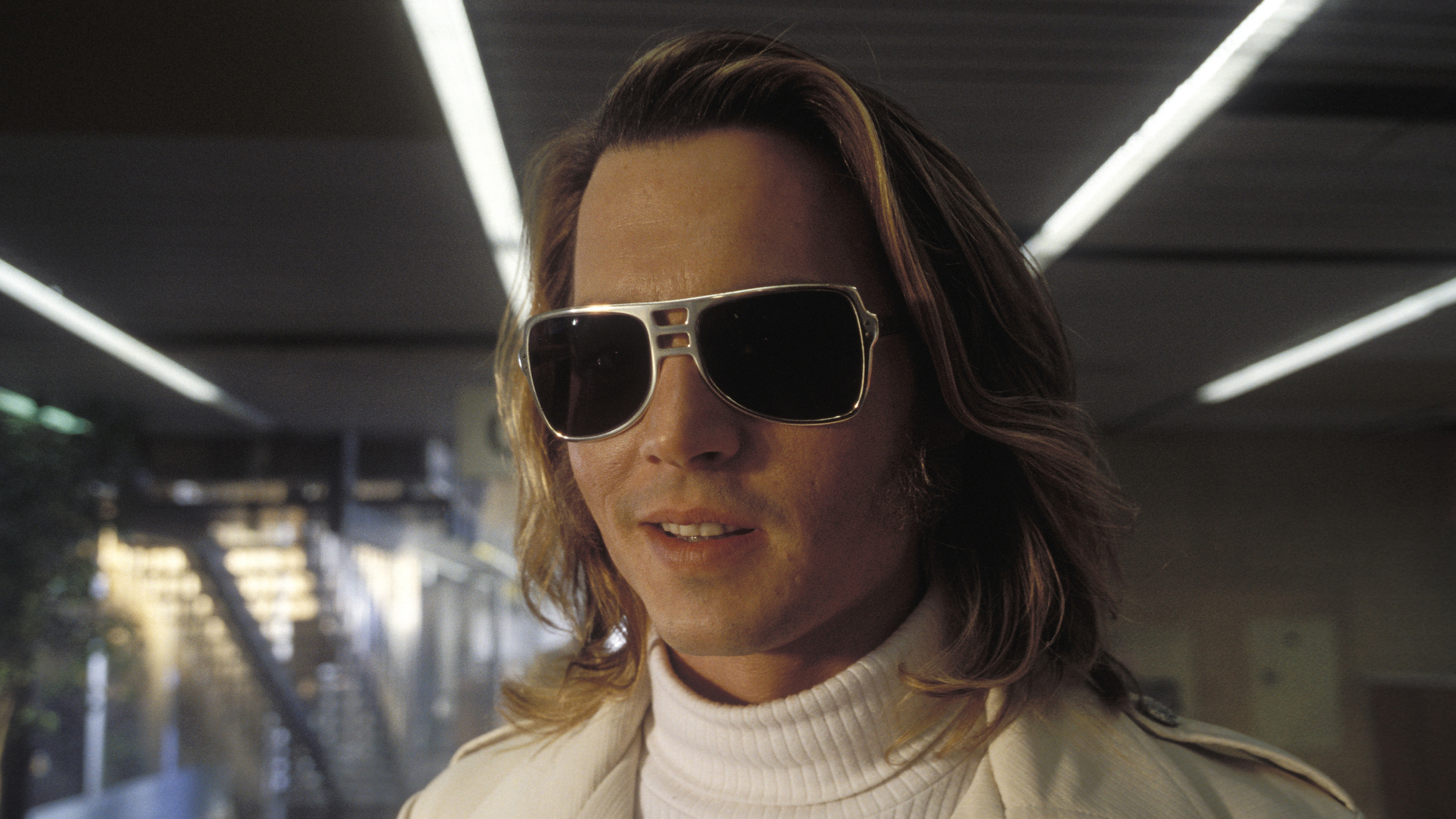 Blow 2001 1