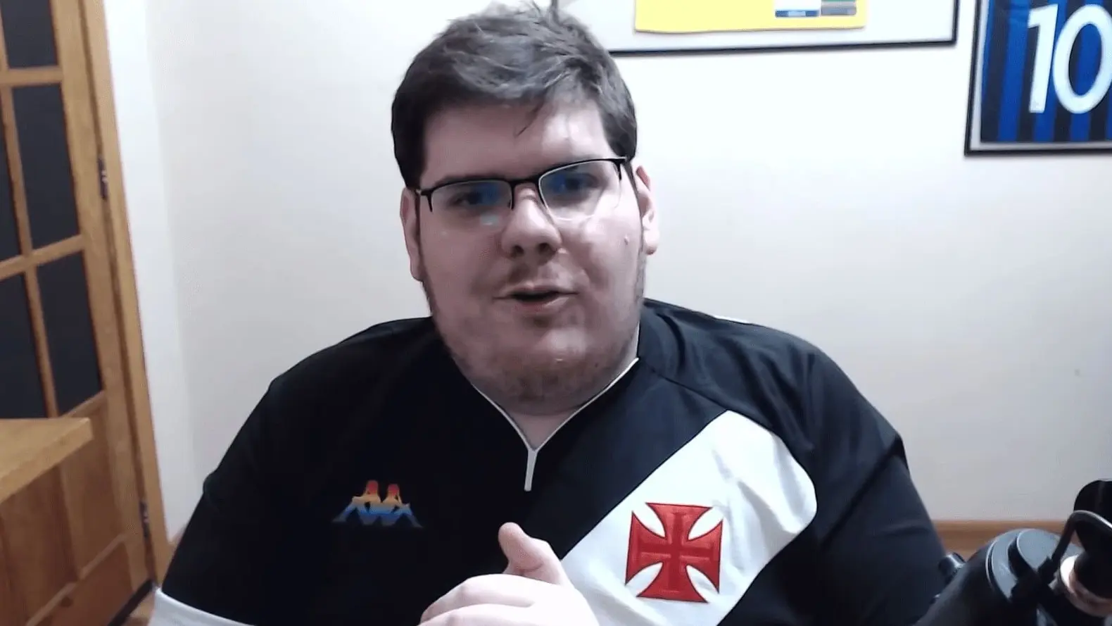 Casimito twitch cropped processed by imagy