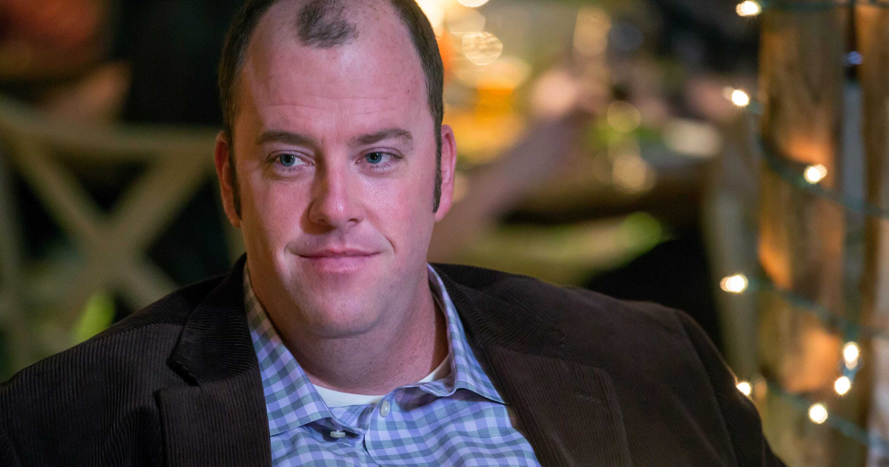 Chris Sullivan as Toby This Is Us 2016