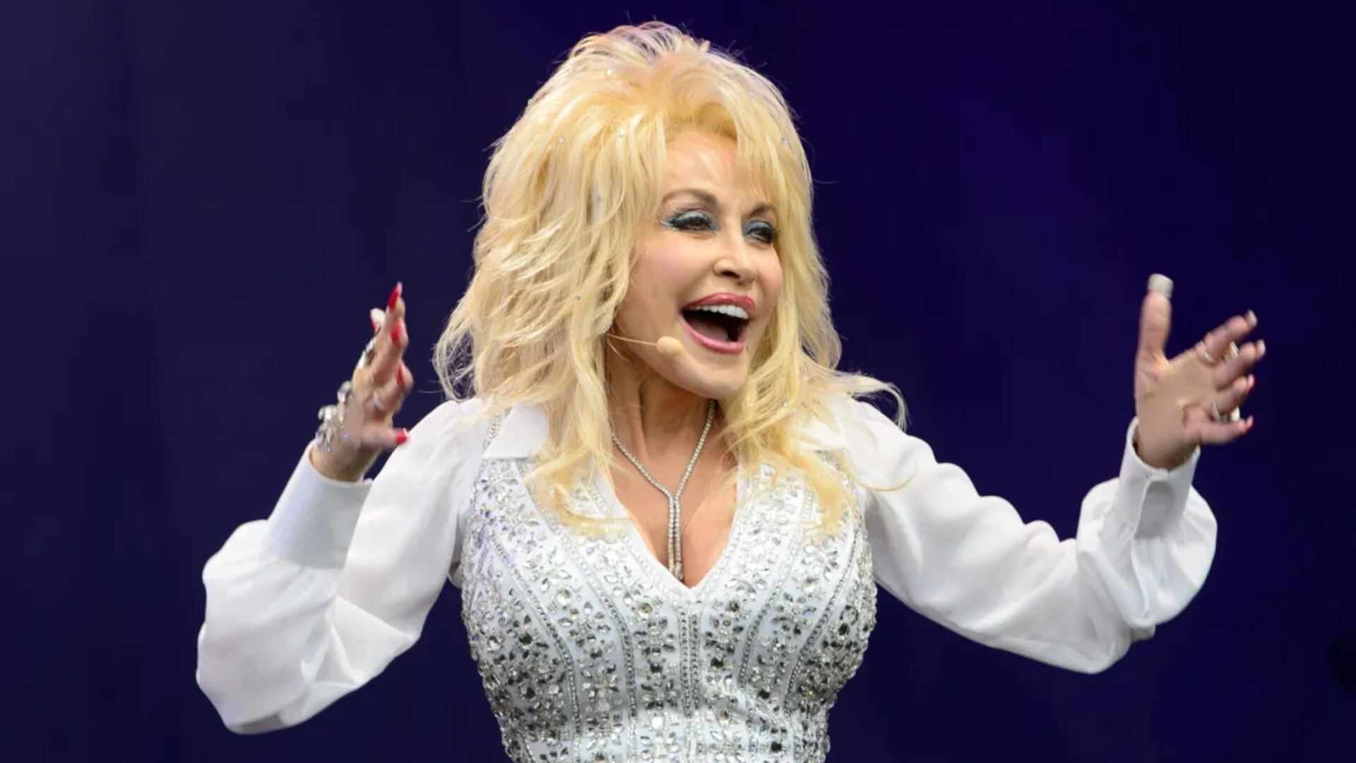 Dolly Parton Lookalike Contest