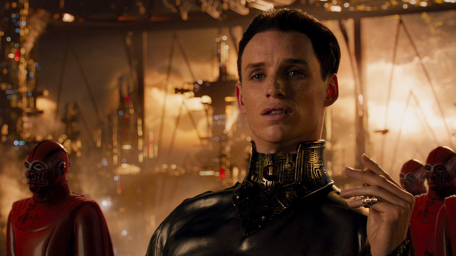 Eddie Redmayne in Jupiter Ascending 2015 1