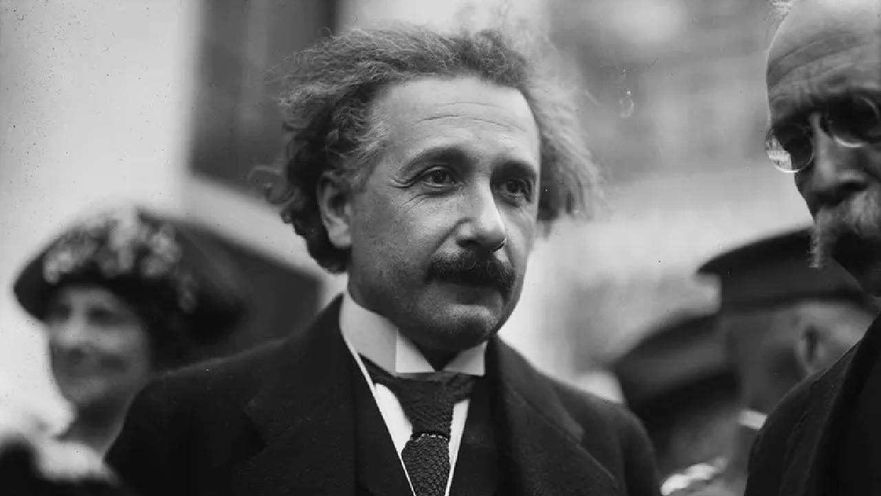 Einstein cropped
