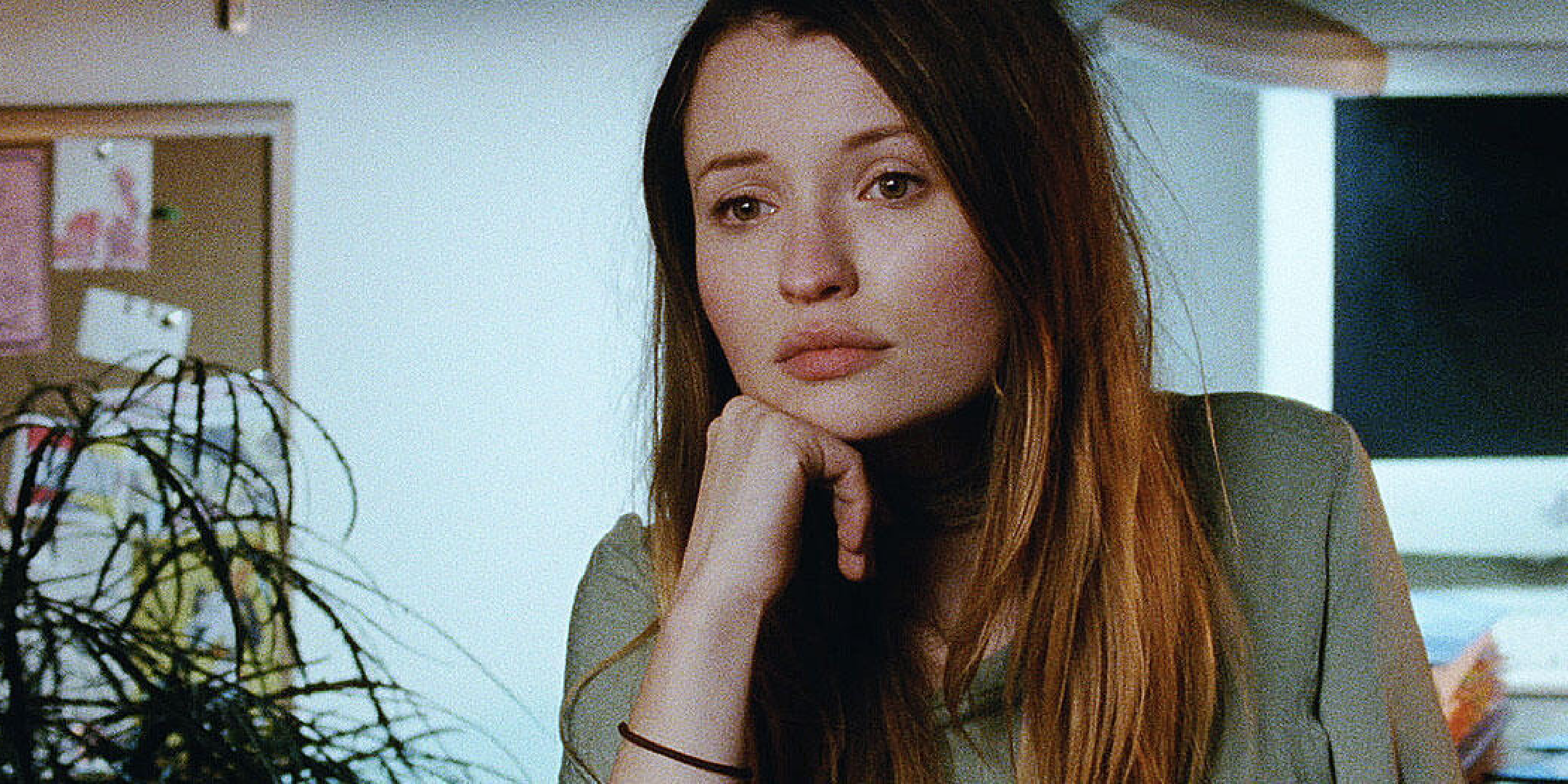 Emily Browning 02