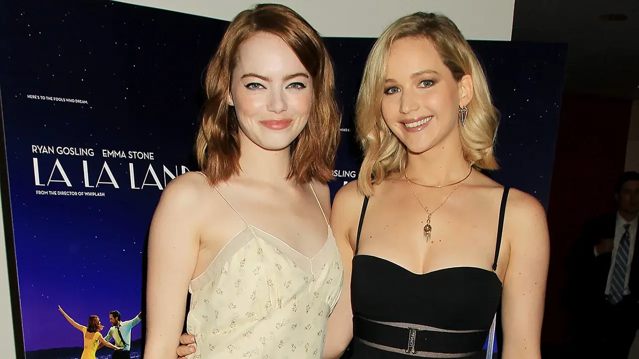 Emma Stone and Jennifer Lawrence