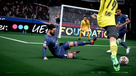 Improve your defending in FIFA 23 with this pro tip 🎮 #fifa #fifa23 #, FIFA  23 Tips