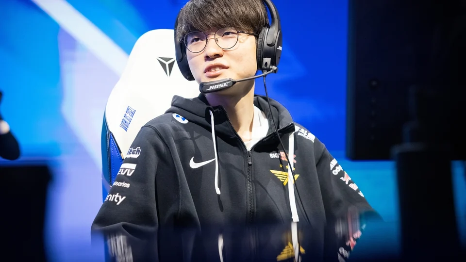 LoL: Faker se irrita com troll e ameaça boicote, lol