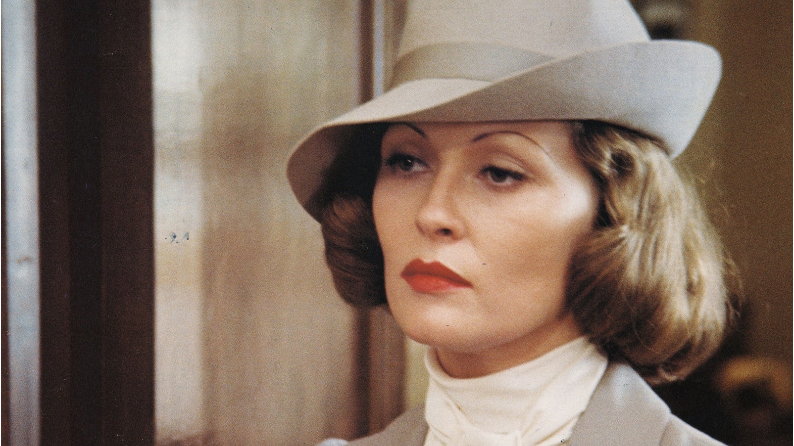 Faye Dunaway Chinatown cropped processed by imagy