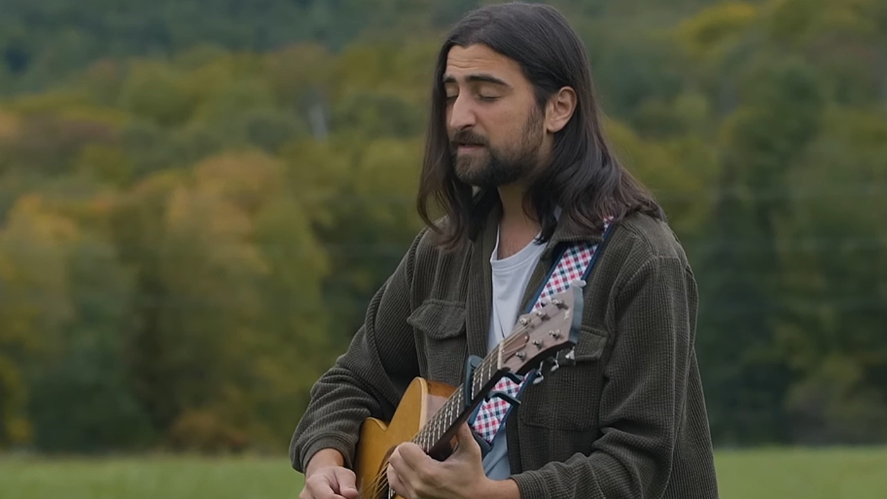 Folk Pop Musik im Hype Noah Kahan TN