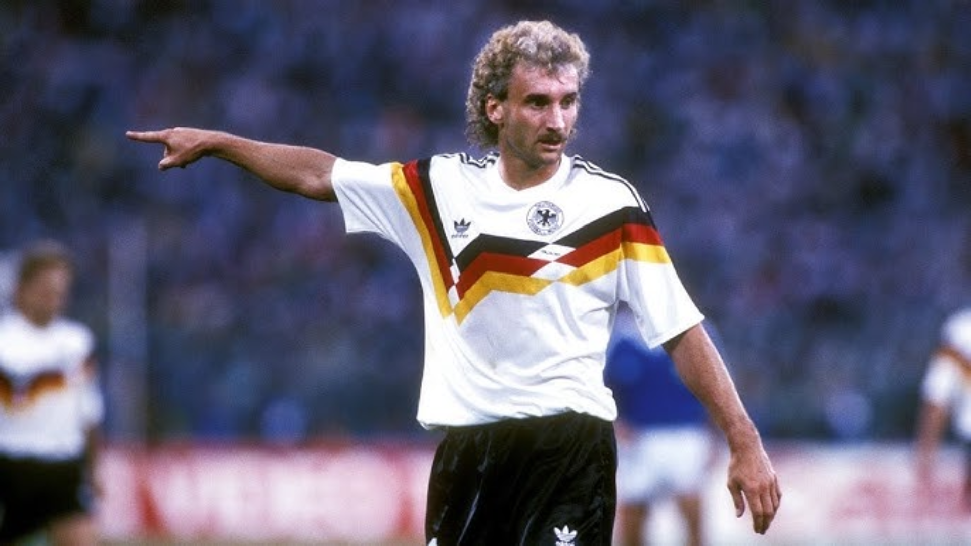 Fußballer Voller