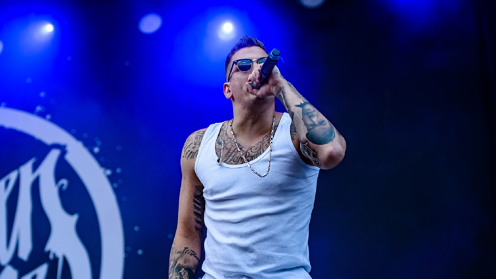 GZUZ 01 Wiki