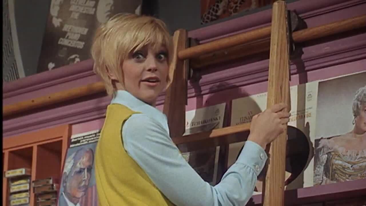Goldie Hawn