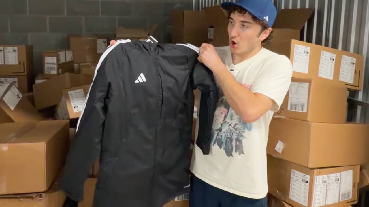 Harrison Nevel You Tuber Adidas Jacken und Schuhe