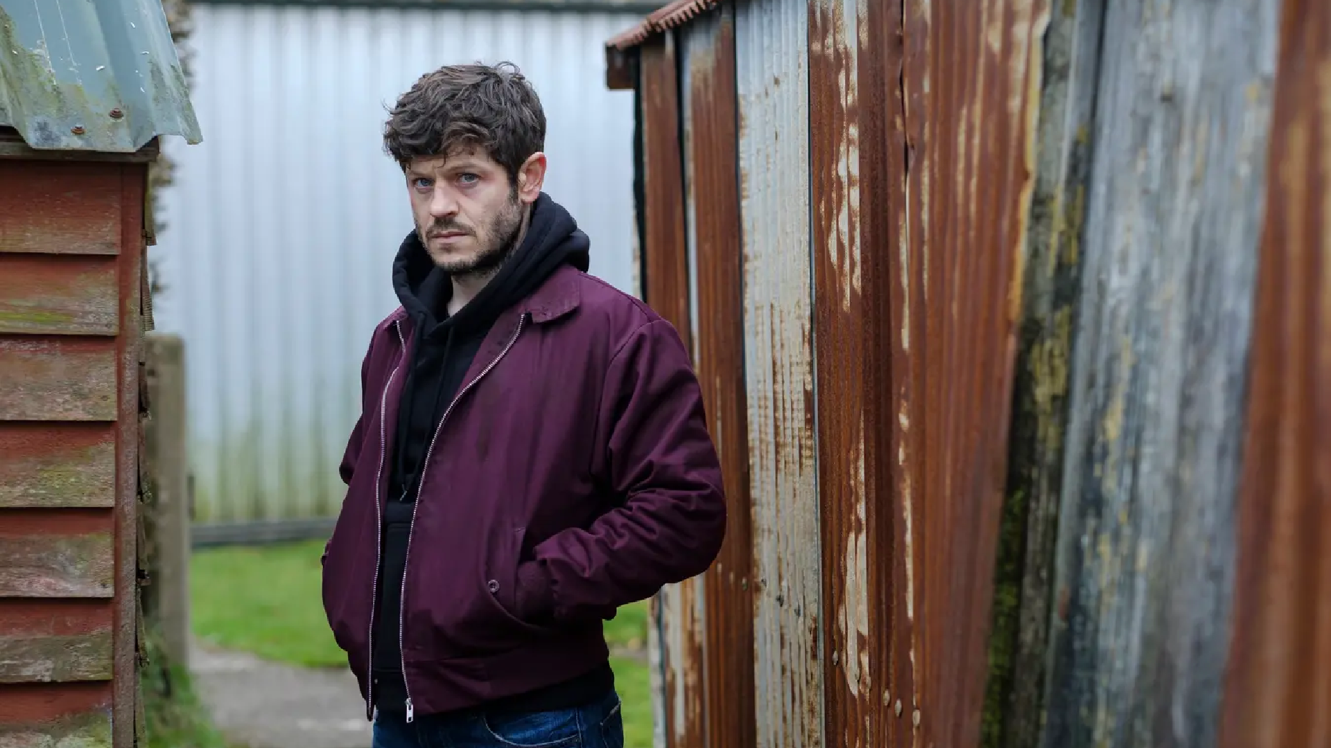 Iwan Rheon 01 S4 C