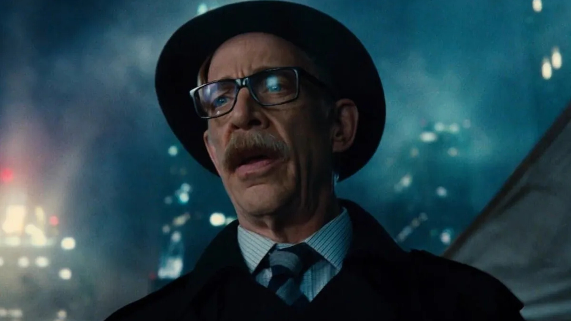 J K Simmons Commissioner Gordon Justice League