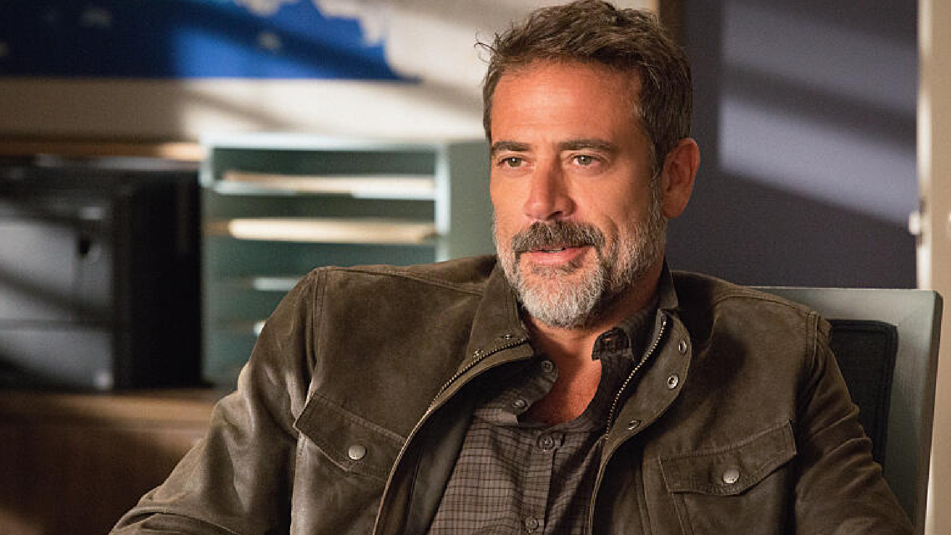 Jeffrey Dean Morgan 01 CBS