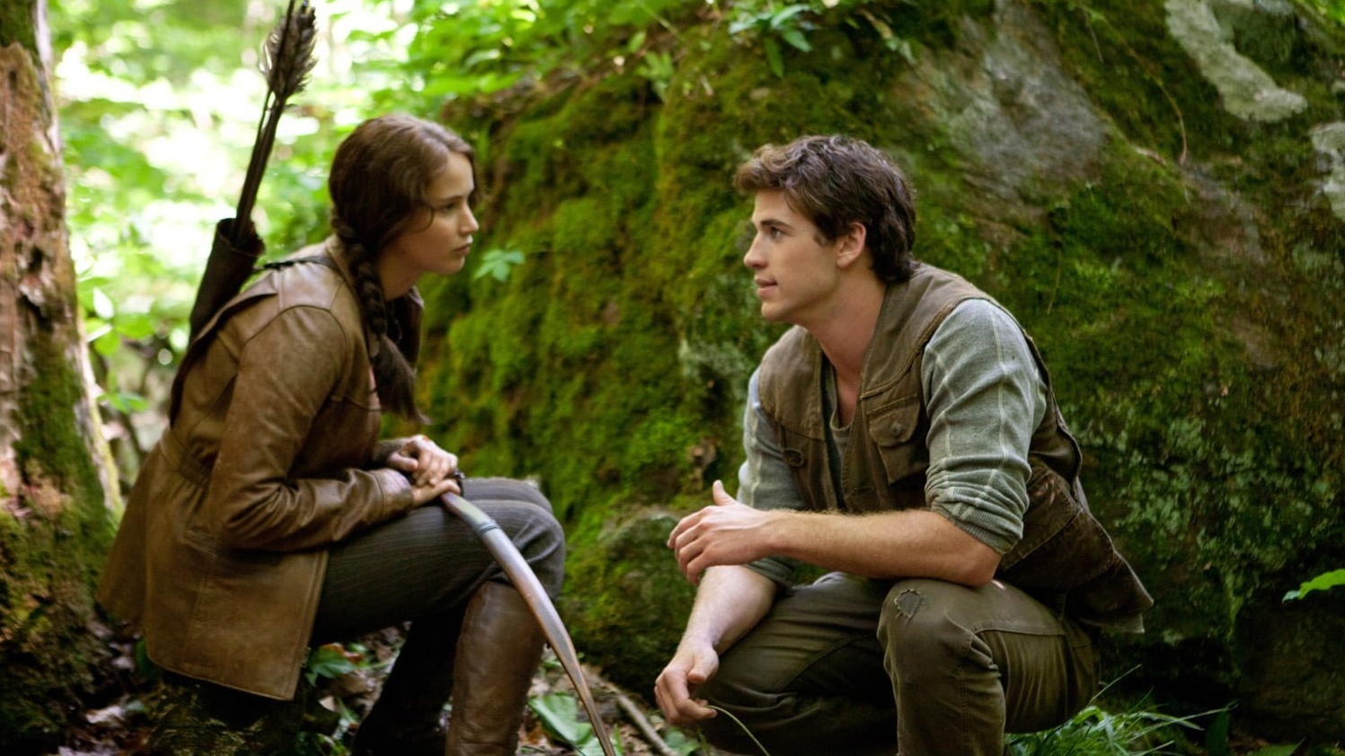 Jennifer Lawrence and Liam Hemsworth The Hunger Games 1