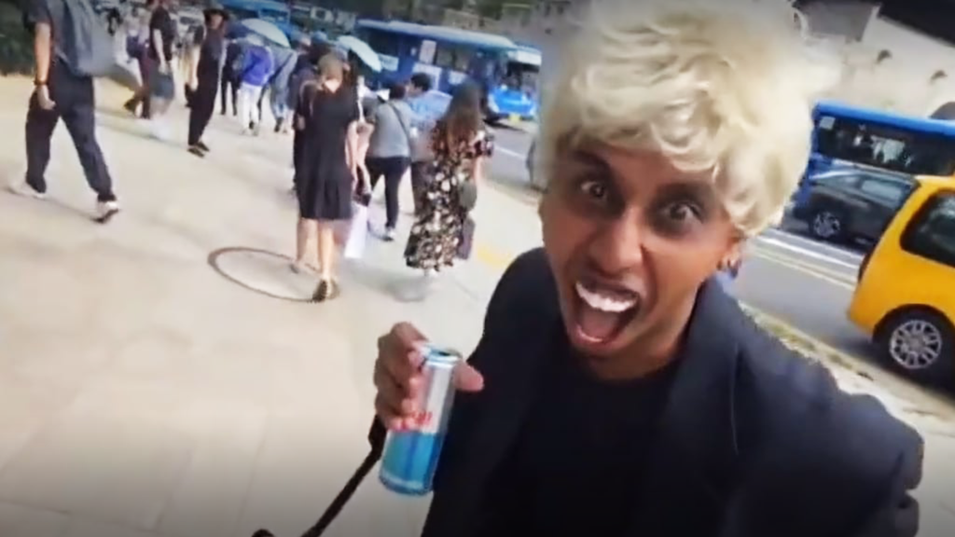 Johnny Somali macht alles schlimmer