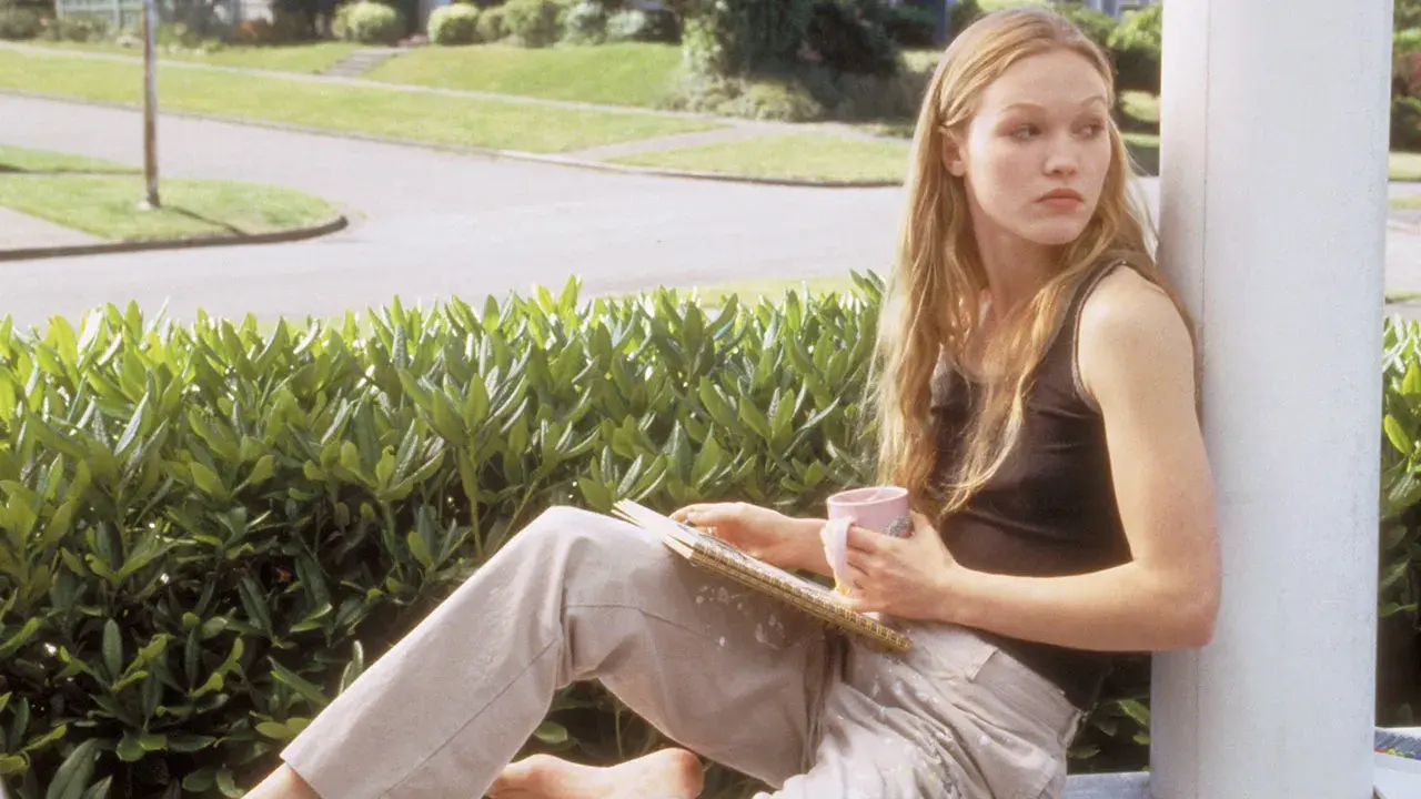 Julia Stiles