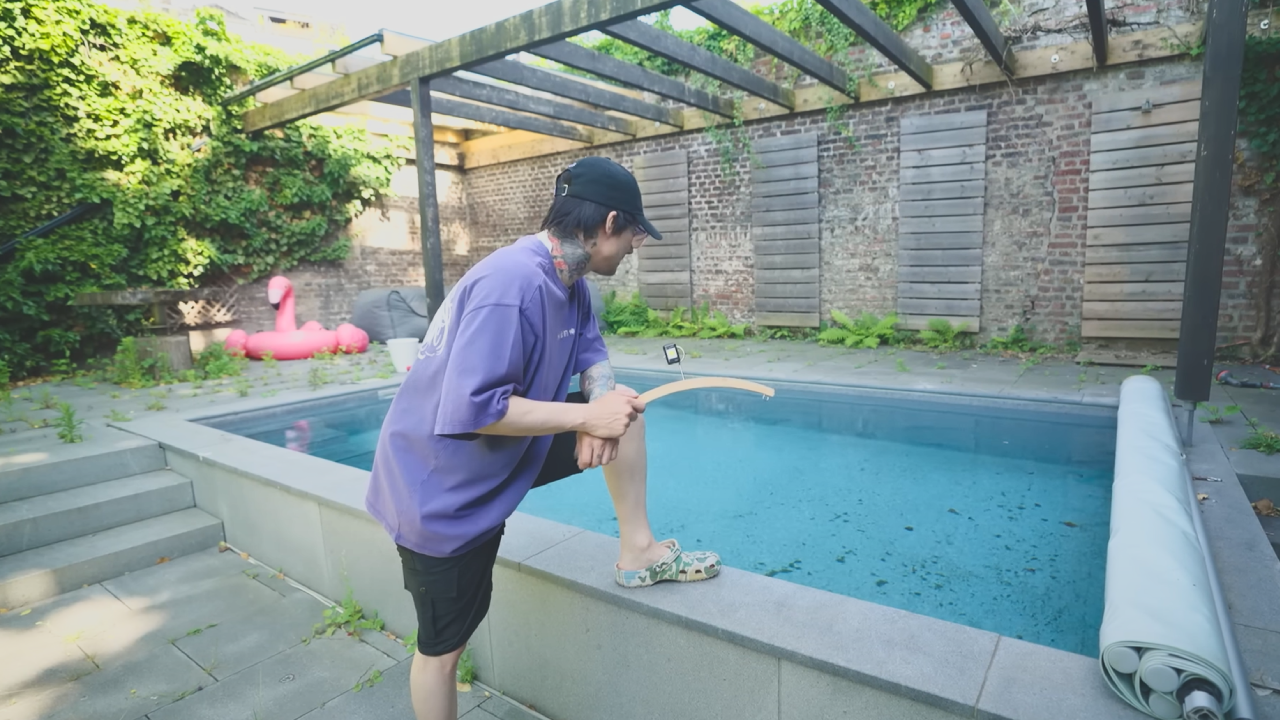 Julien Bam Pool