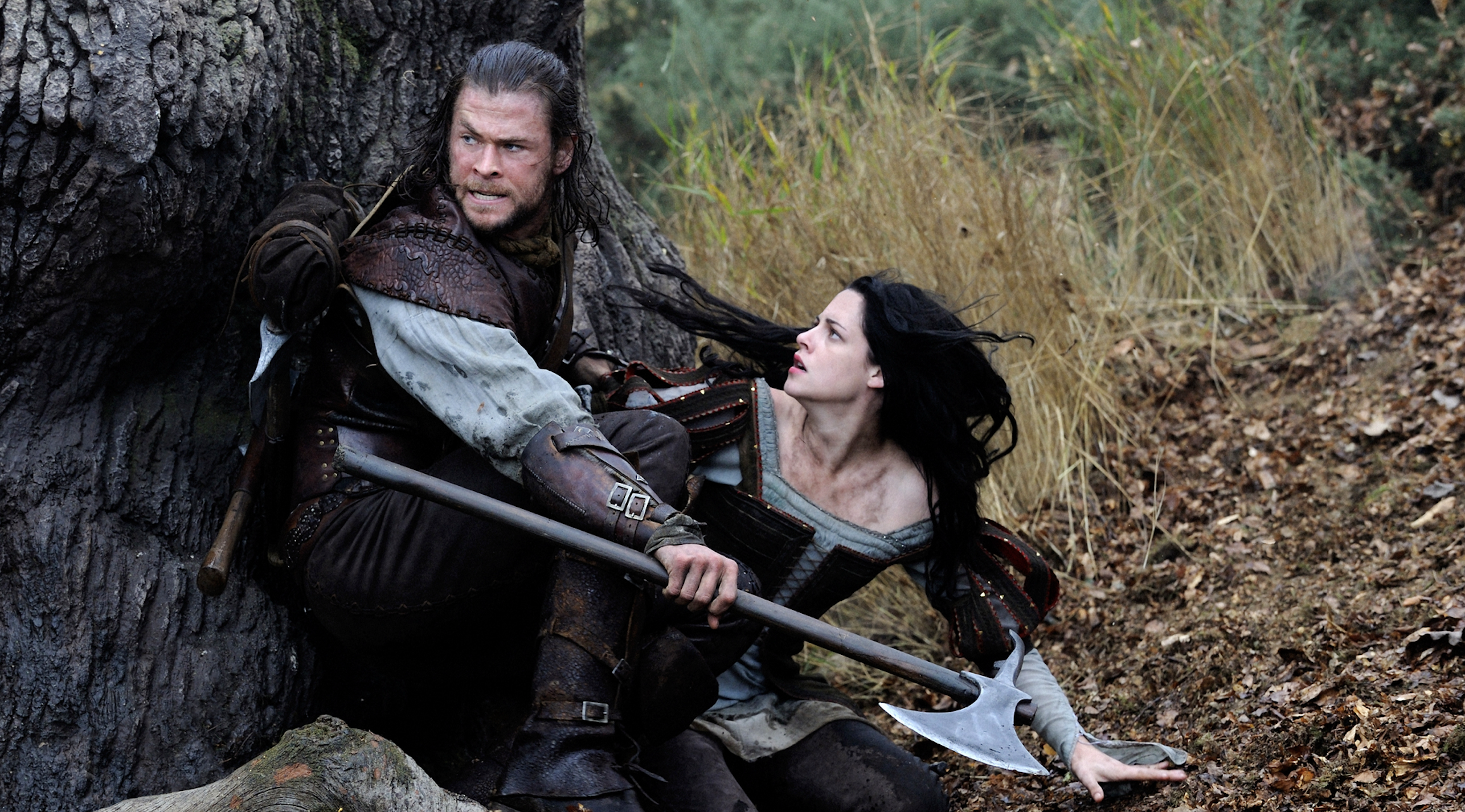 Kristen Stewart and Chris Hemsworth