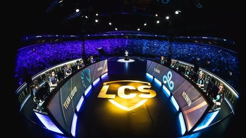 LCS Finals TL vs C9