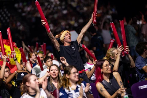 LEC Grand Finals Crowdshot by Michal Konkol