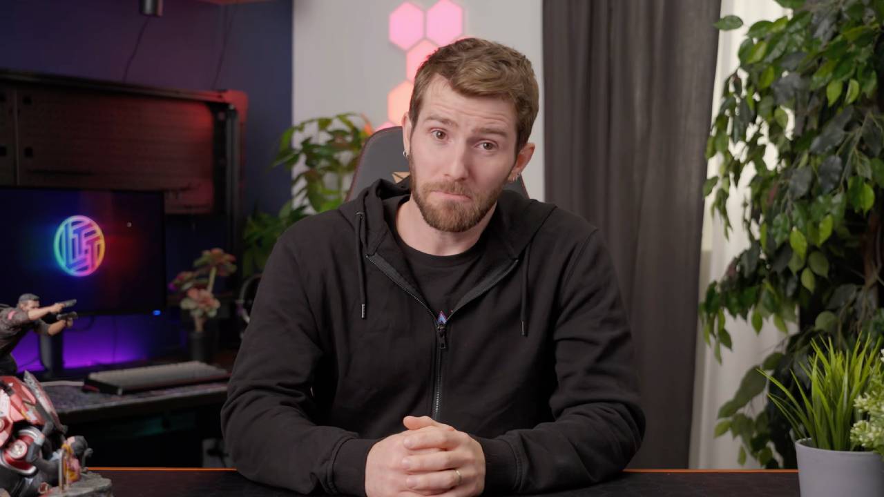 Linus Tech Tips jokes about drama