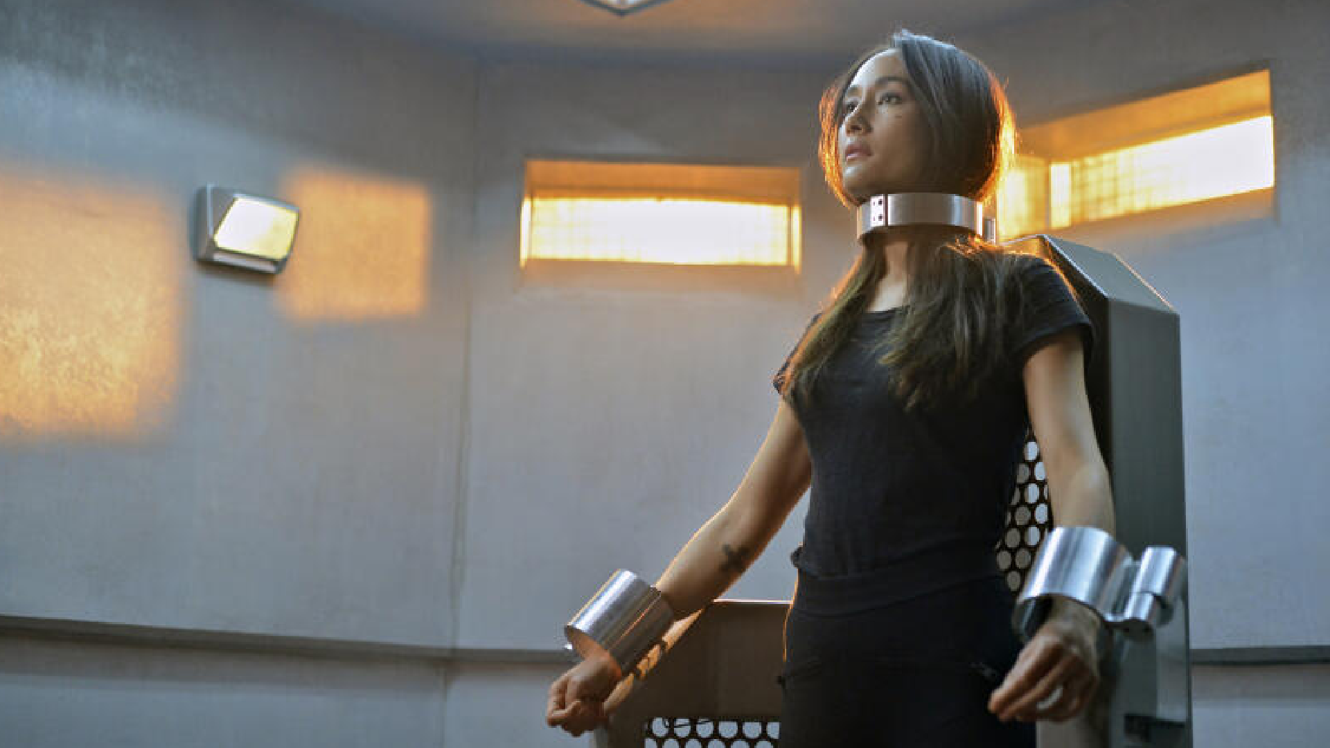 Maggie Q 01 The CW