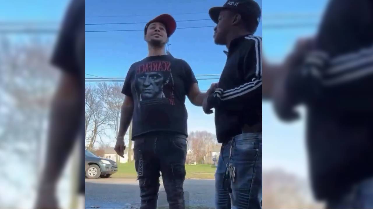 Man pulls out gun on livestream