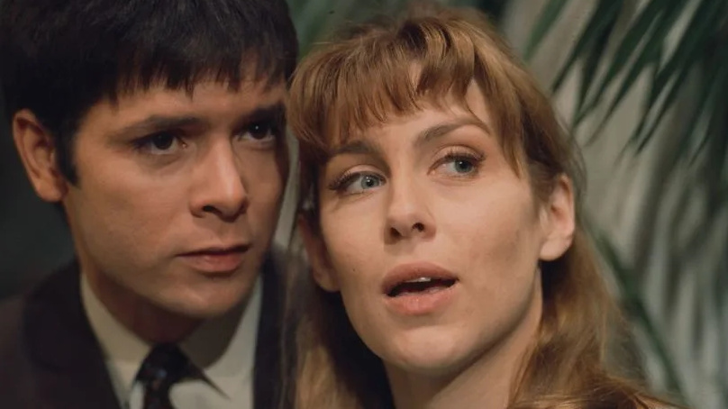 Marian Diamond in brookside cropped processed by imagy