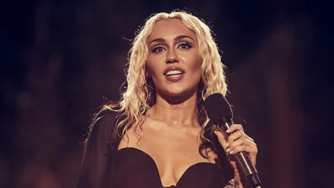 EarlyGame | 25 Celebrities You Didn’t Know Were LGBT