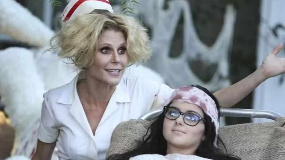 Modern Family 22 Halloween22