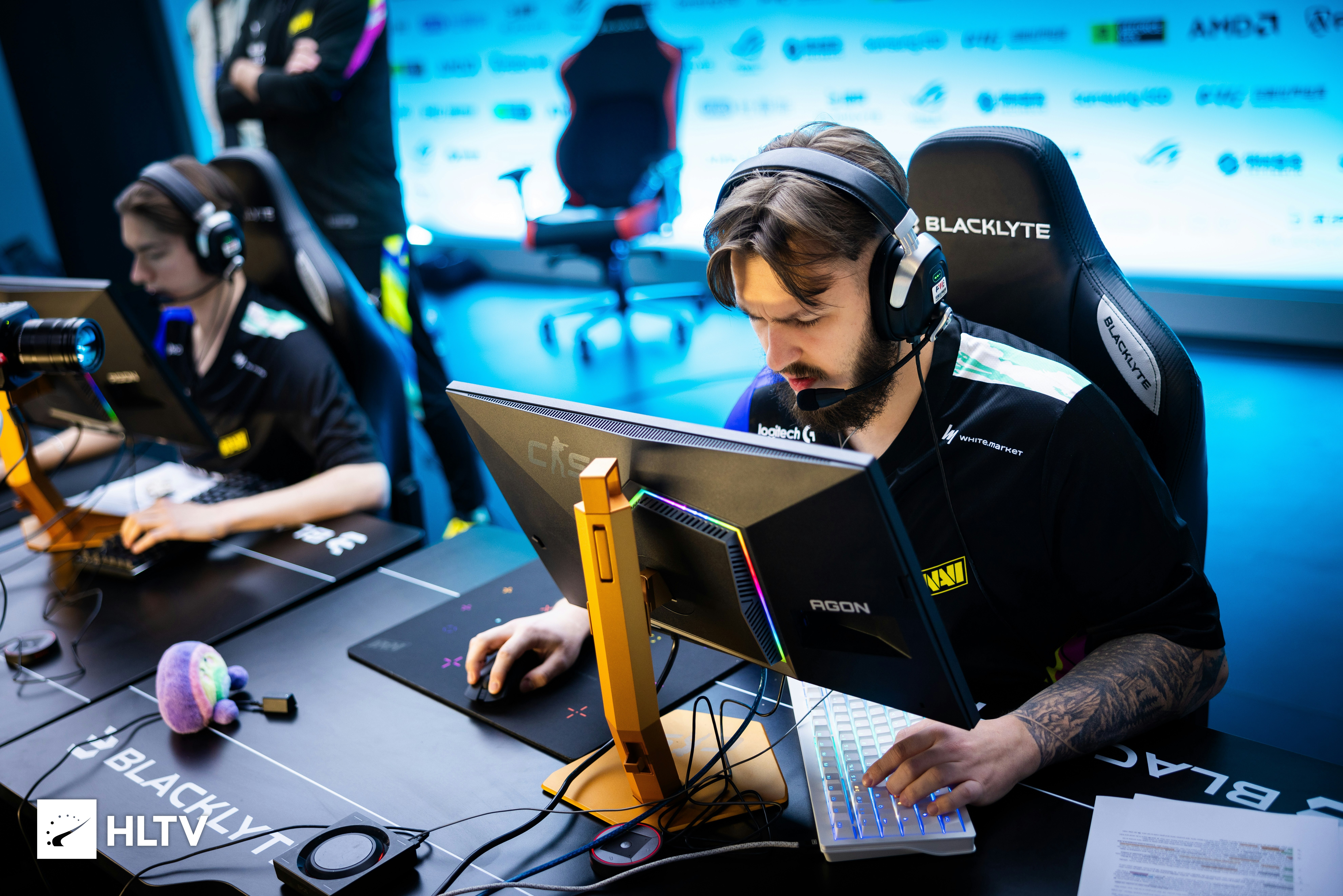 NAVI j L Shanghai Major