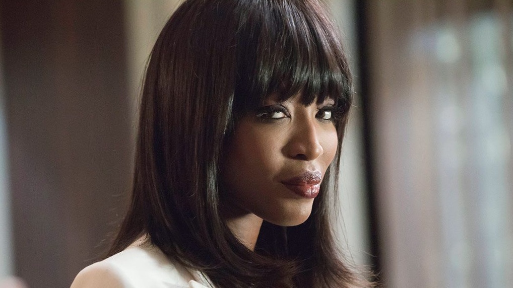 Naomi Campbell in empire cropped processed by imagy