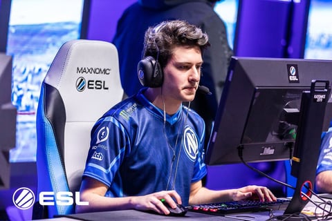 Nifty Envy ESL One Rio