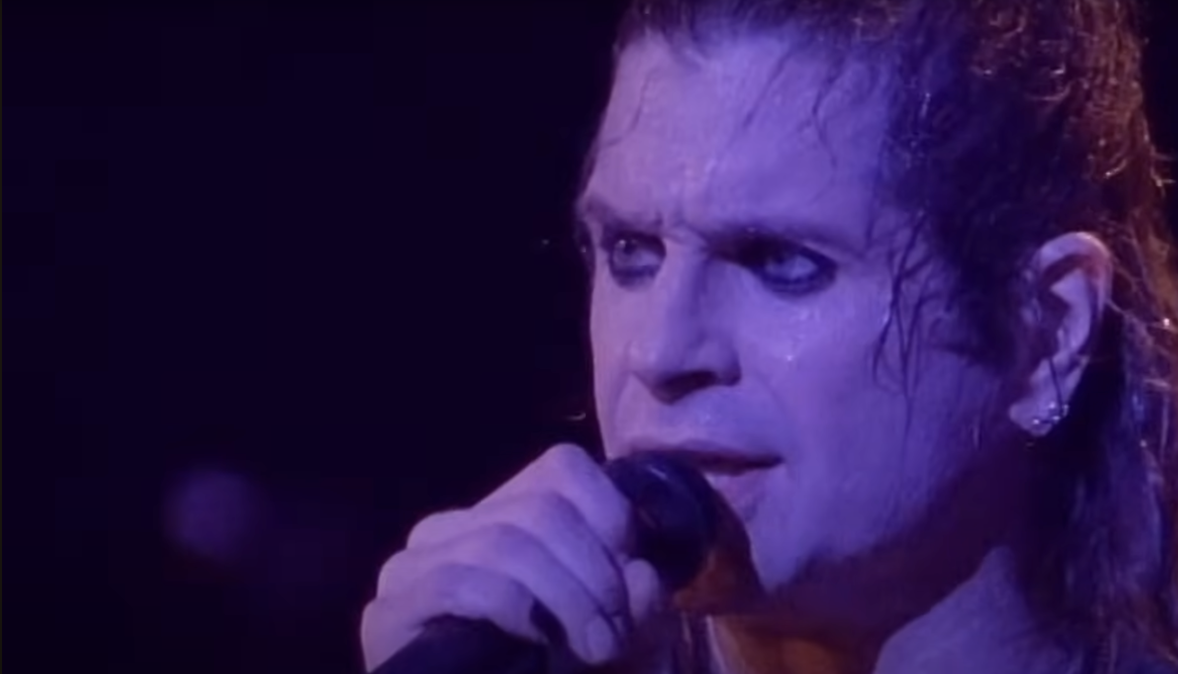 Ozzy Osbourne 22 Bark at the Moon22
