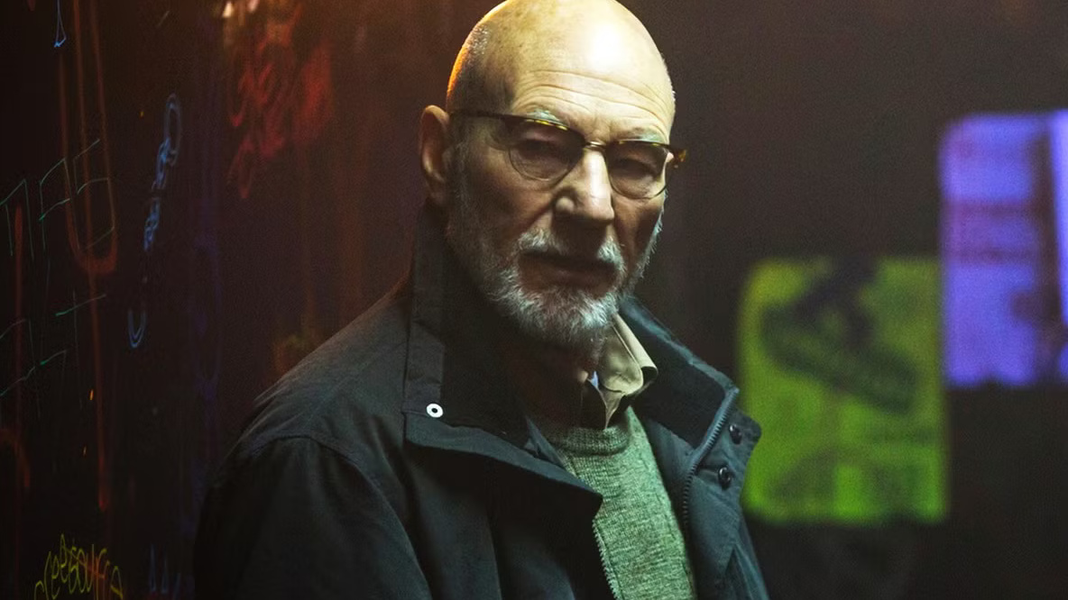 Patrick Stewart in Green Room cropped processed by imagy