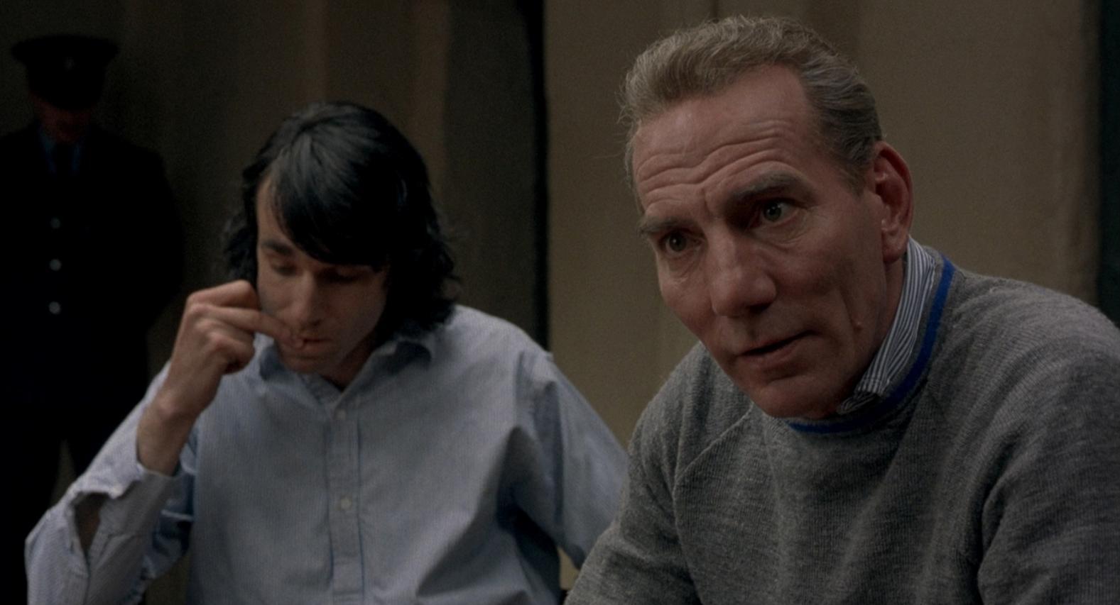 Pete Postlethwaite